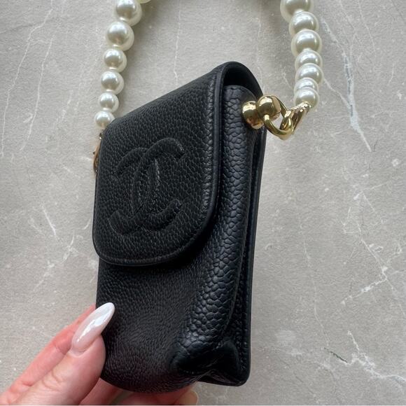 Authentic CHANEL Vintage CC Caviar Leather Mini Pouch Cigarette Crossbody Bag - Picture 4 of 16